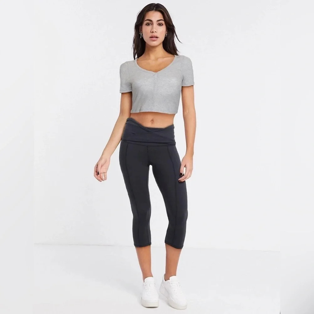 Free People Movement Heathered Green Gathered Crossover Hang Ten Legging Medium